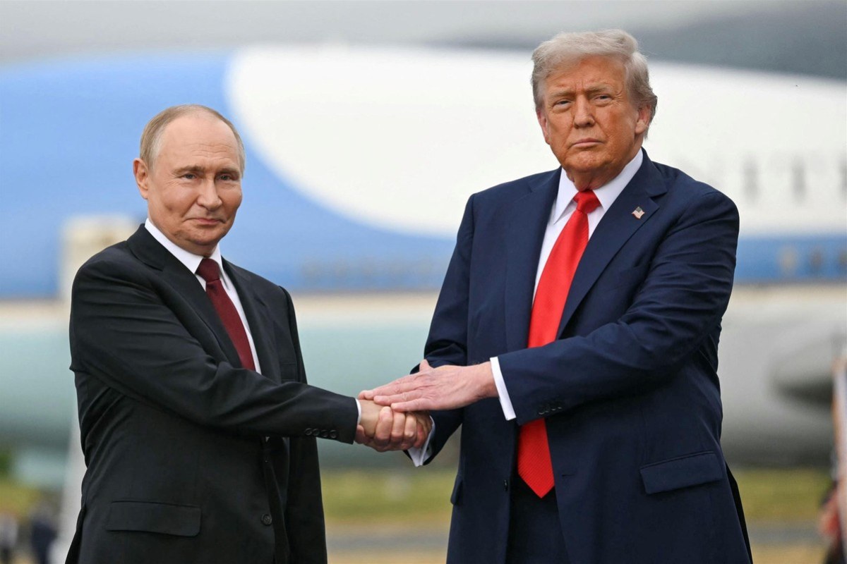 Kulisy niekończącej się wojny. Trump obiecywał pokój, a Putin tylko zaciera ręce