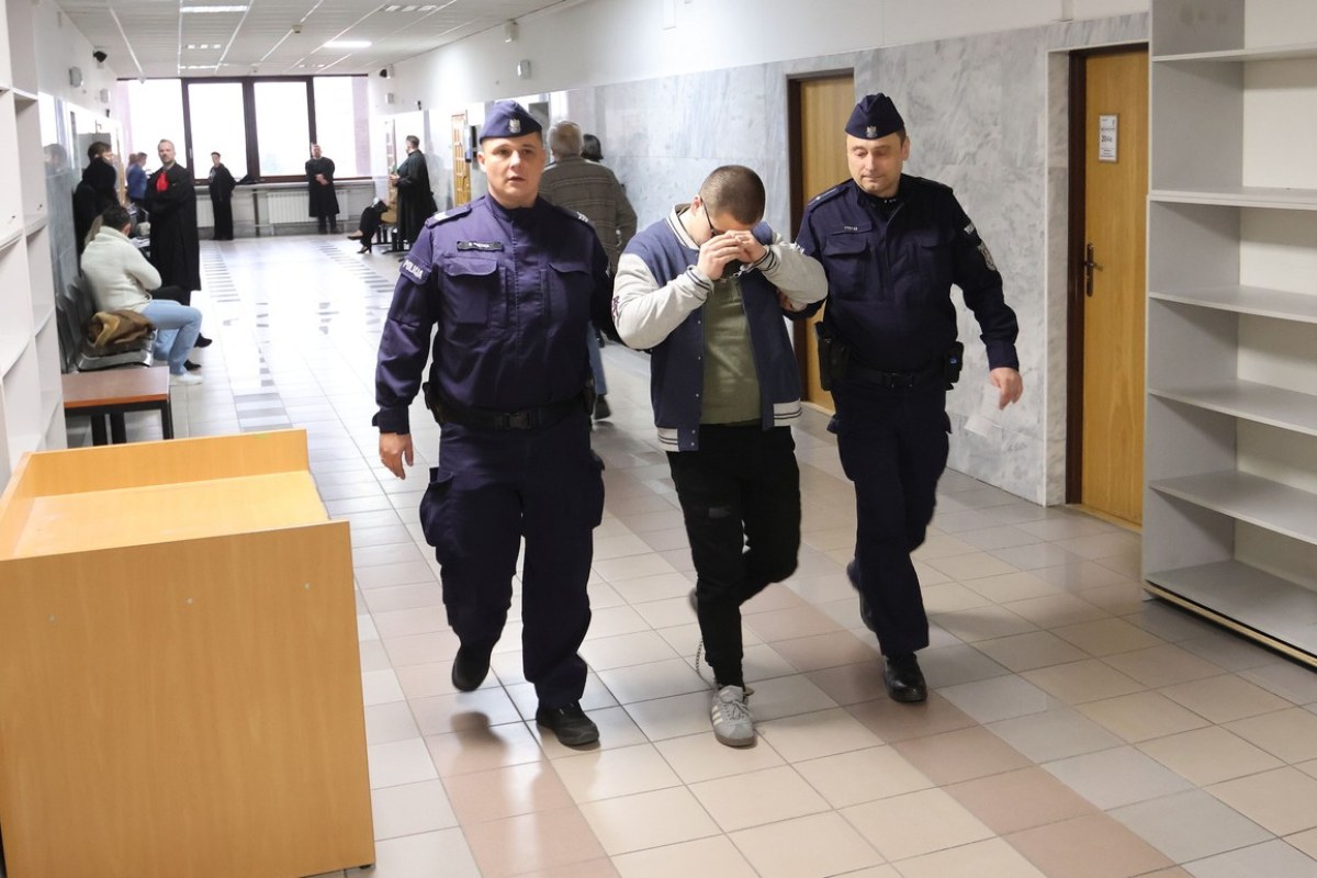 Wyrok w sprawie 18-latka z Tarnobrzega. Miał plan zamachu i listę osób do zabicia