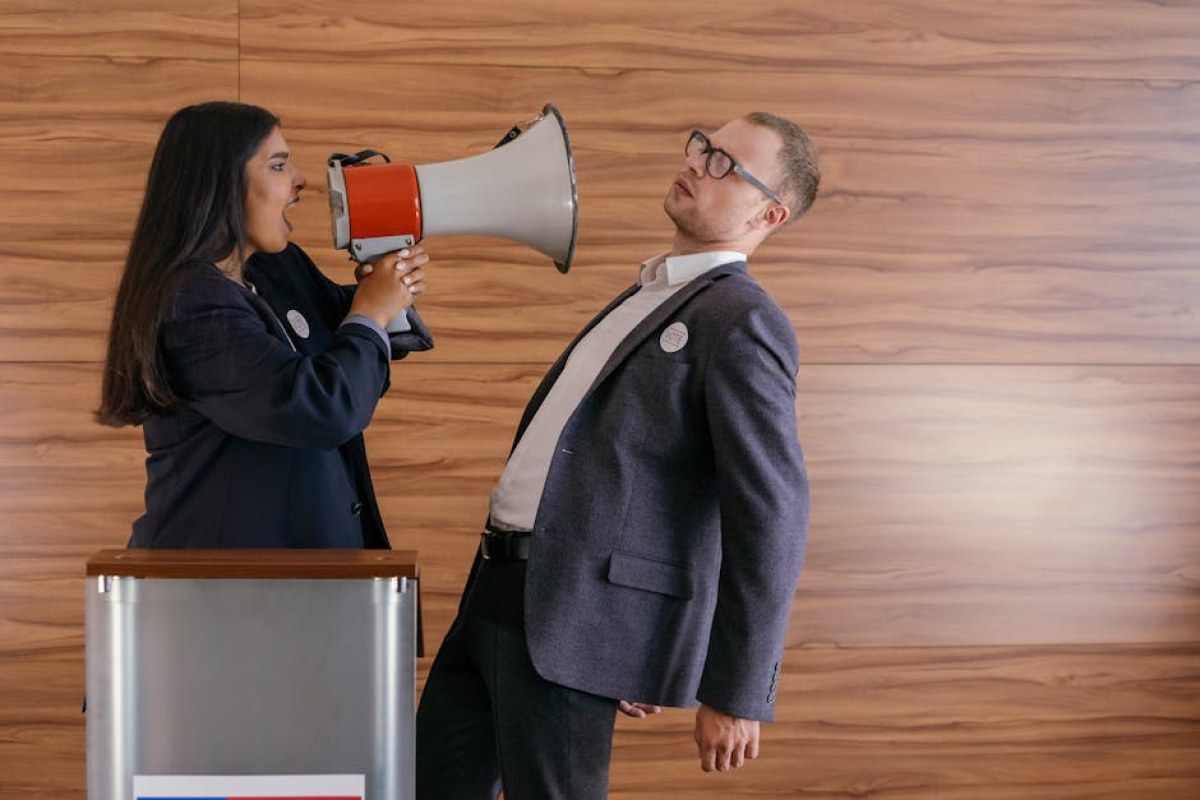 Polityczny stand-up PiS przed uniwersytetami. Eksperci o iluzji dialogu