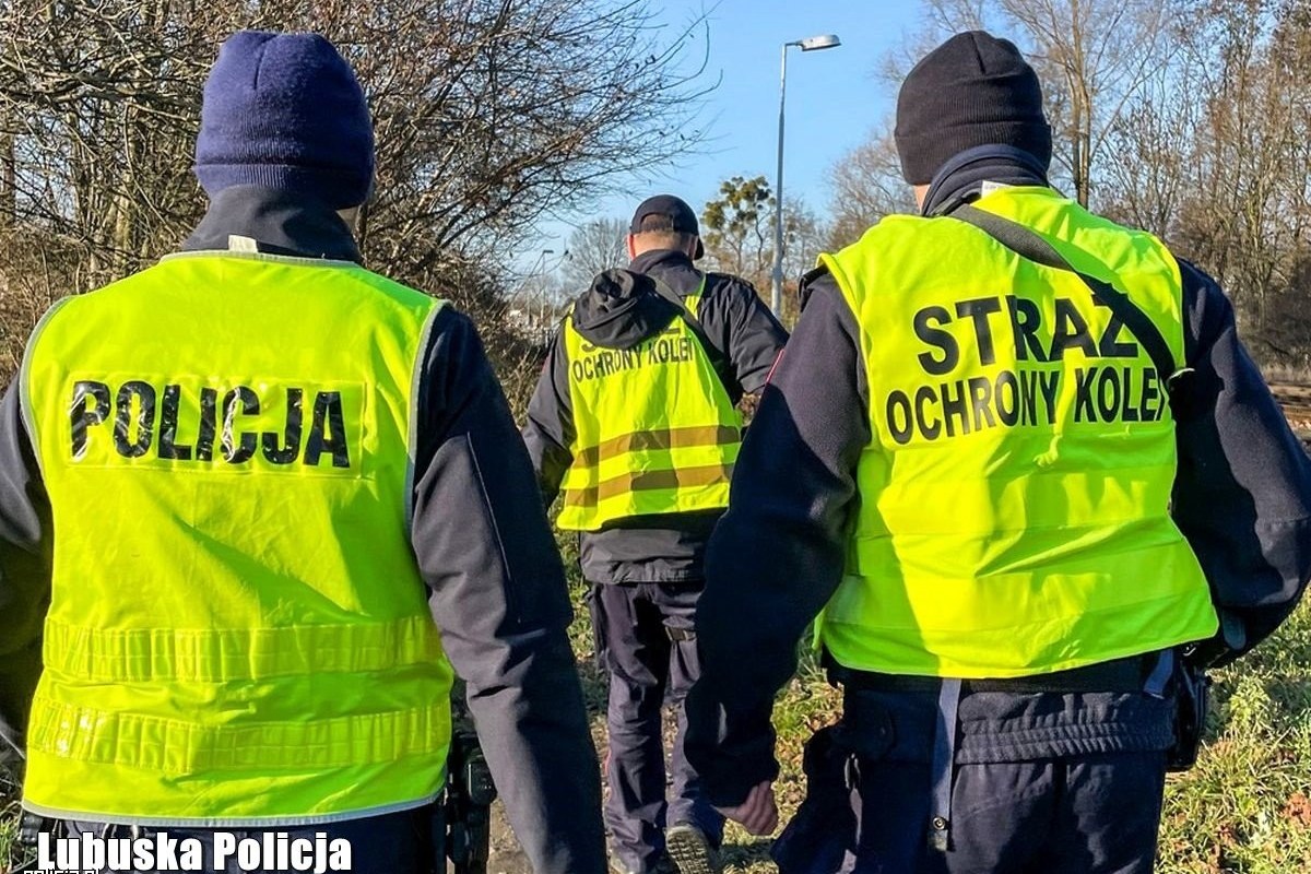 Obywatel Chin zatrzymany za fotografowanie infrastruktury kolejowej w Kowalowie