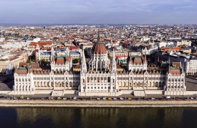 Węgierskie wybory: porażka autorytarnych wzorców