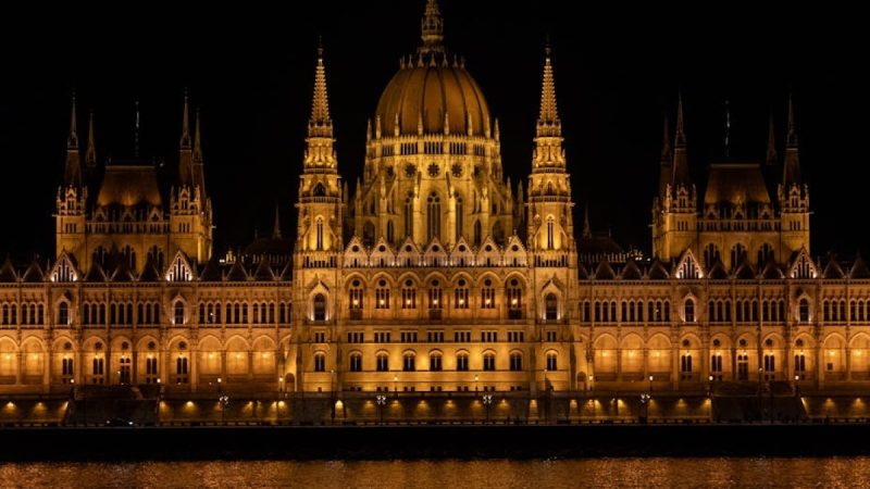 Węgry po wyborach: historyczna frekwencja i trudna droga opozycji