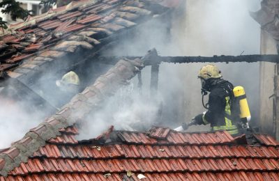Eksmisja zakończona tragedią: 49-latek oskarżony o podpalenie domu