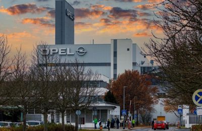 Stellantis restrukturyzuje siły: redukcje w Niemczech, rekrutacja w USA i Francji