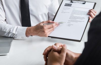 Koniec z pracą bez dyplomu w transporcie? Resort szykuje zmiany dla zarządców i pośredników