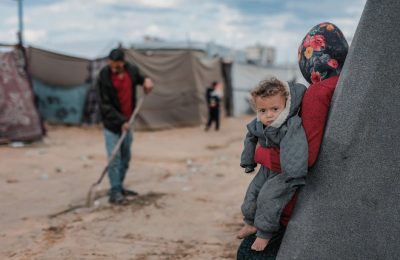 Psychologiczne koszty ucieczki: Jak rodzice w Libanie chronią dzieci przed traumą wojny