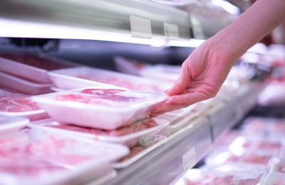 Pilny apel GIS o wycofanie mięsa. Ryzyko dla zdrowia konsumentów i wyzwanie logistyczne dla branży spożywczej