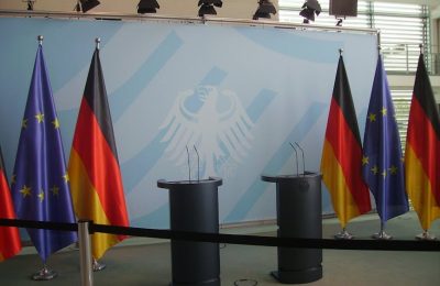 Konflikt w PiS: Stowarzyszenie Morawieckiego w sprzeczności ze statutem partii