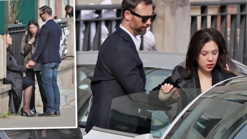 Sławosz Uznański-Wiśniewski wspiera ciężarną żonę podczas spaceru