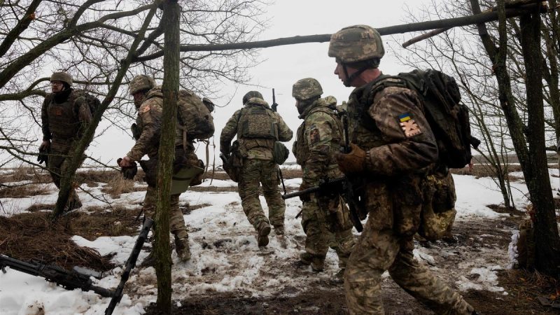 Polak skazany przez rosyjski sąd za walkę w Ukrainie. Reakcja polskiego MSZ
