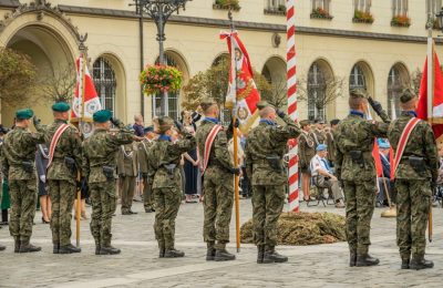 Relokacja sił USA w Europie? Polska w pułapce zemsty Trumpa