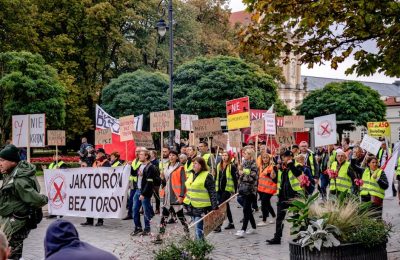 Szpitale powiatowe w Polsce rozpoczynają „czarny tydzień” protestów przeciwko polityce NFZ