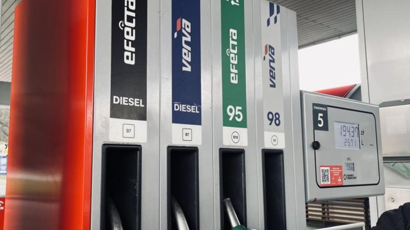 Nowe niższe ceny maksymalne benzyny i diesla. Weekendowe stawki obowiązują też w poniedziałek