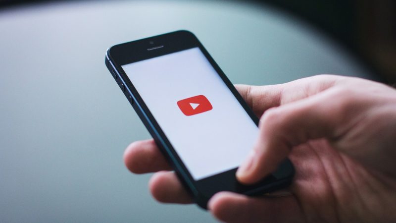 YouTube wprowadza długo wyczekiwaną funkcję udostępniania fragmentów na smartfonach