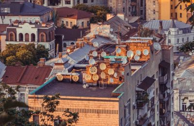 Tragedia w Kijowie wywołuje debatę o dostępie do broni w Ukrainie