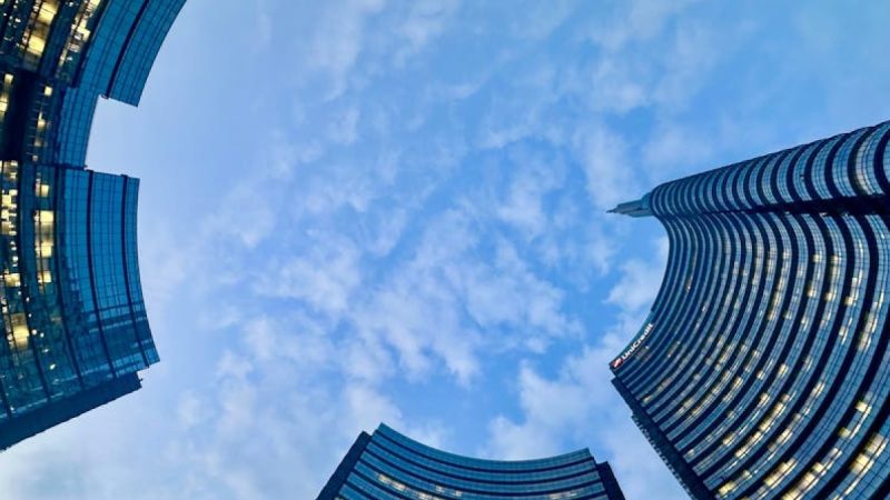 UniCredit wznawia promocję konta osobistego: 200 zł na zakupy w Biedronce bez wymogów
