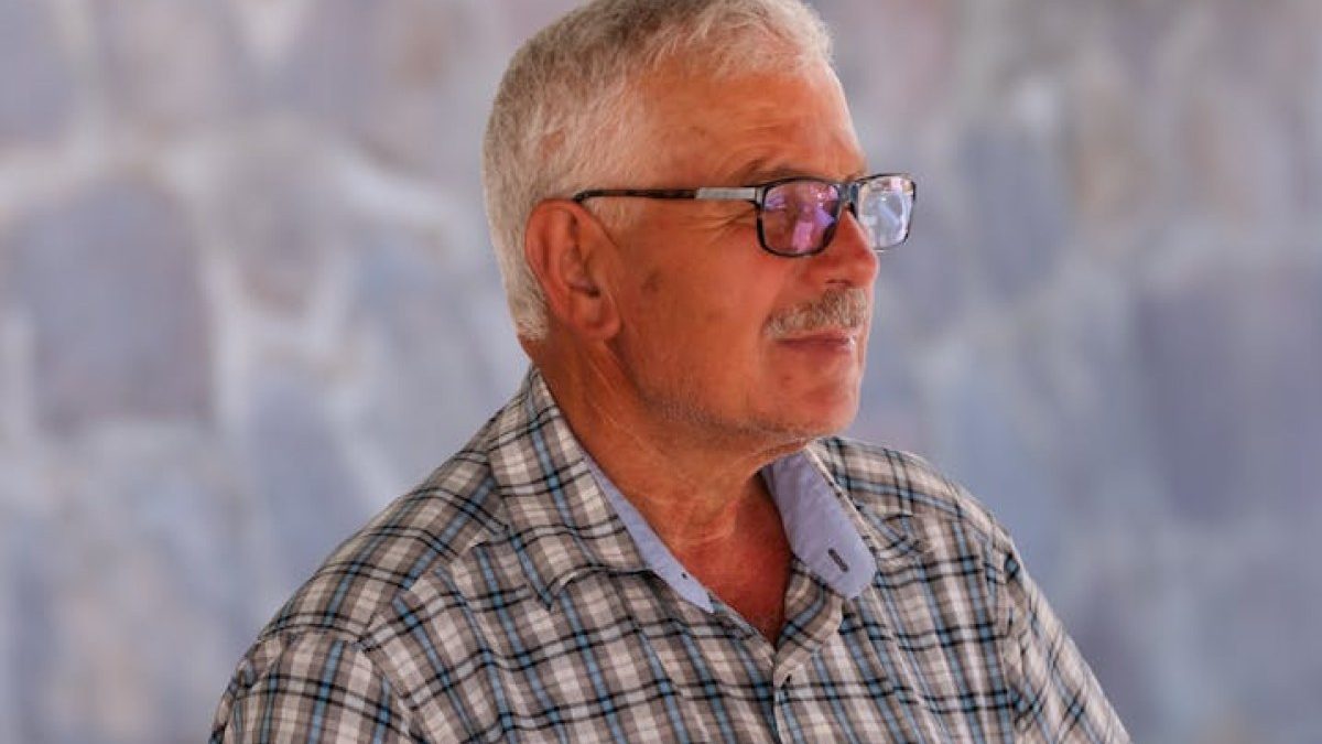 Andrzej Olechowski – portret człowieka o wielu twarzach