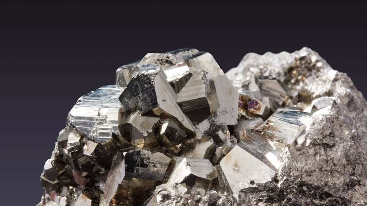 Nowy minerał z kosmosu odkryty pod Poznaniem. Kopernikit oficjalnie uznany