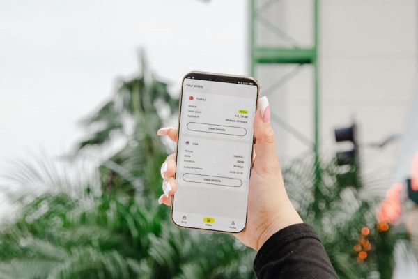 Orange Polska rozwija eSIM: nowa aktualizacja aplikacji Mój Orange zwiększa wygodę użytkowników