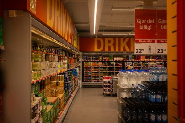 Biedronka po majówce zaskakuje klientów. Sieć wprowadza limitowane promocje na produkty podstawowe
