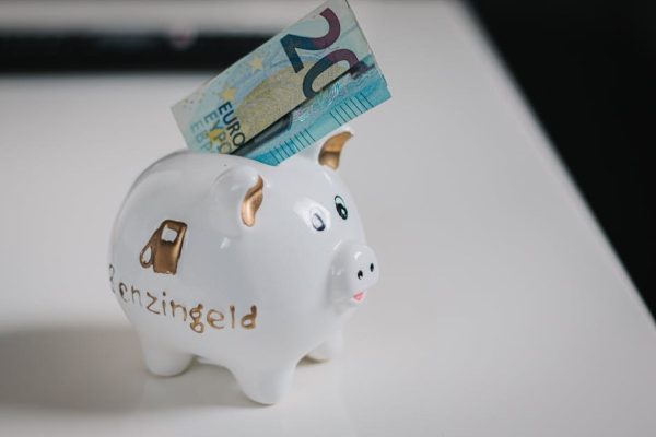 ING Bank Śląski kusi klientów: premia 600 zł i wysoki procent na koncie oszczędnościowym