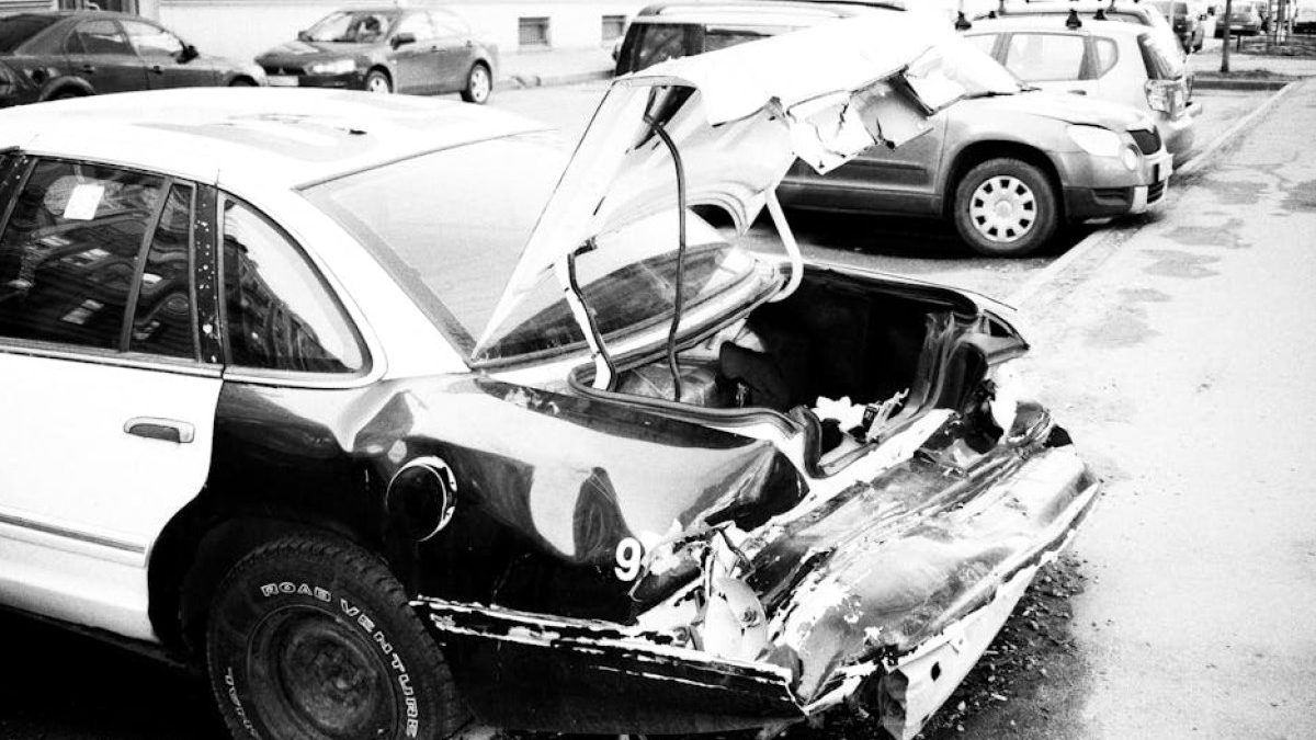 Zakopane: auto wjechało w cukiernię, kierowca zbiegł z miejsca zdarzenia