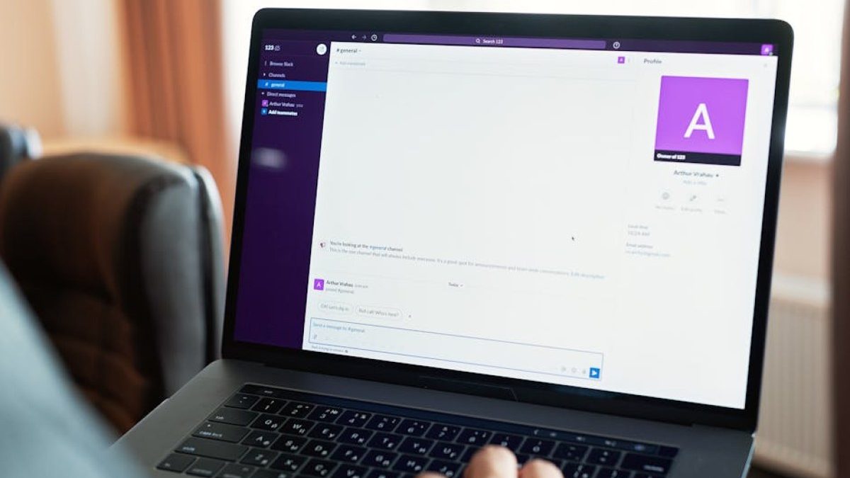 Przeglądarka Edge z nową funkcją: tłumaczenie internetu na prosty język