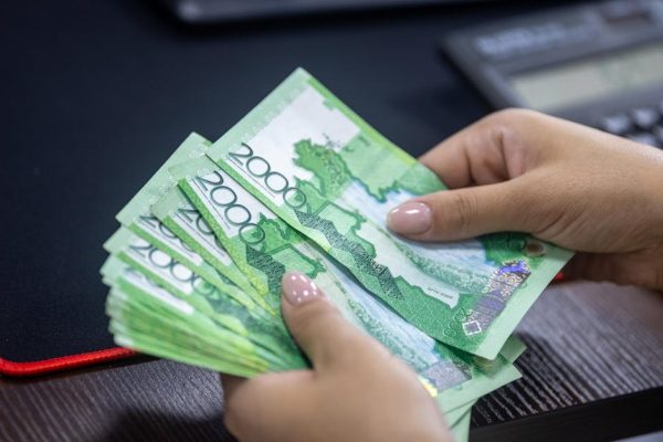 Letni szał w BNP Paribas: nawet 550 zł premii dla nowych klientów. Sprawdzamy warunki