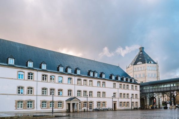 Meta przegrywa w TSUE. Platformy społecznościowe zapłacą wydawcom za treści prasowe