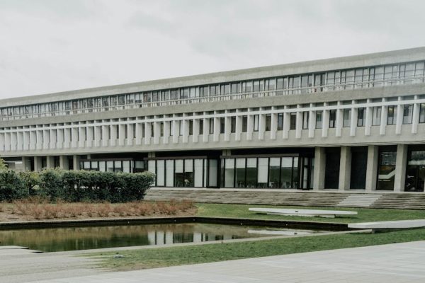 Uczelnia Varsovia (dawniej Collegium Humanum) może stracić uprawnienia do kształcenia psychologów