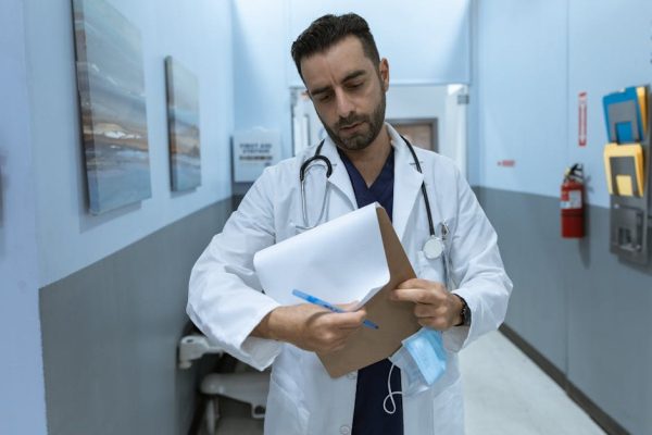 Dr Piotr Janczak nie żyje. Dolnośląski Szpital Specjalistyczny w żałobie