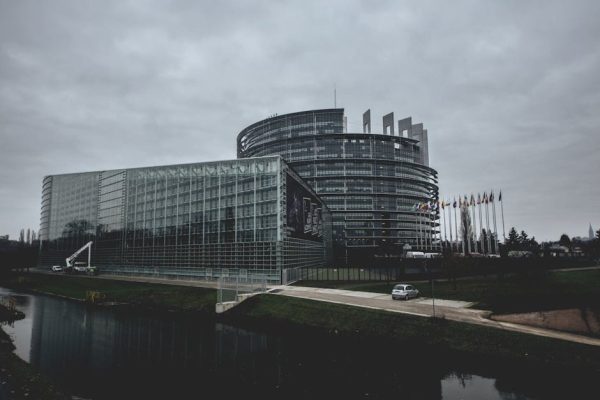 Łotewska premier rezygnuje. Kolejny kryzys polityczny w Rydze