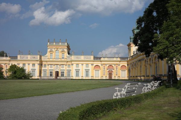 Dyrektor Muzeum Pałacu w Wilanowie stracił stanowisko po kontrowersyjnej imprezie techno