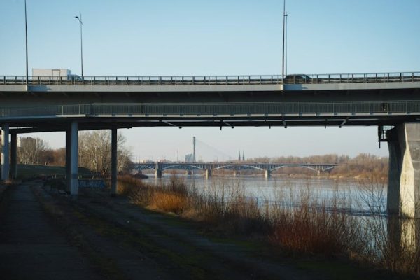 Decyzja sądu w sprawie napastników z mostu Świętokrzyskiego. Areszt i schronisko dla nieletnich