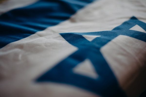 Napięcie na Bliskim Wschodzie: Izraelskie naloty na Liban po przedłużeniu rozejmu