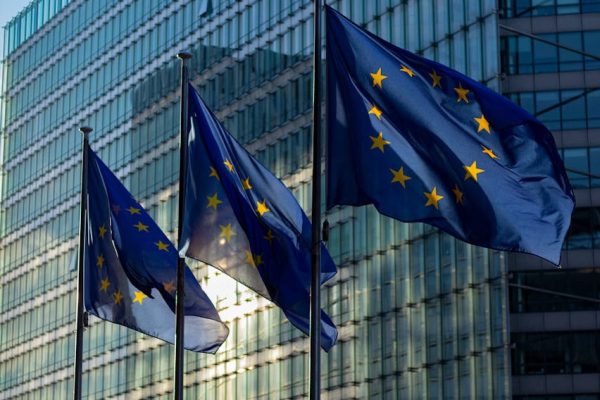 Organizacje pozarządowe zaskarżyły do Brukseli decyzję o wstrzymaniu procedur azylowych w Polsce