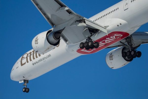 Awaria silnika podczas lądowania na Bemowie. Pilot zdecydował o lądowaniu awaryjnym