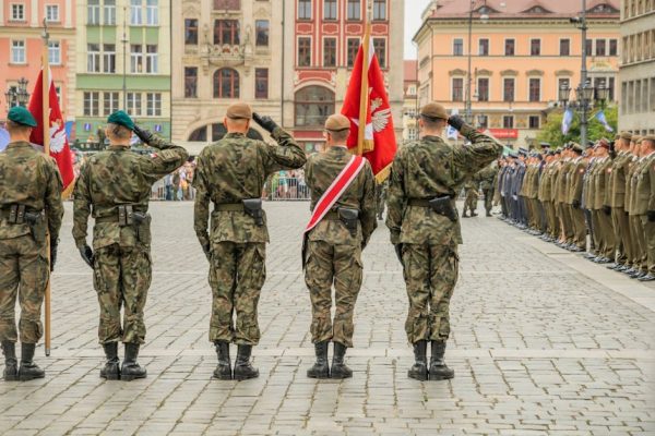 Przegląd wydarzeń: Amerykańscy żołnierze w Polsce, audyt NIK w DPS oraz rektor w polityce