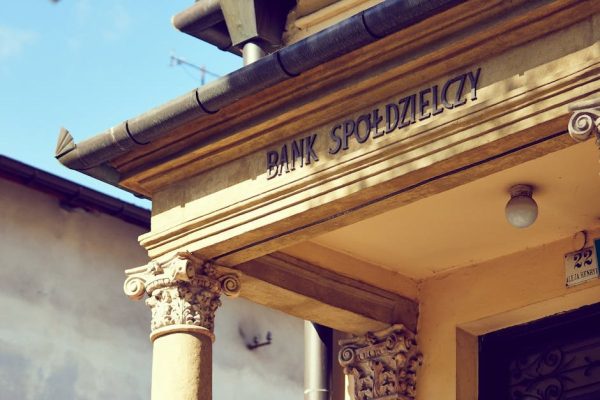 Weekend z wyłączeniami banków. Klienci kilku instytucji muszą przygotować się na utrudnienia