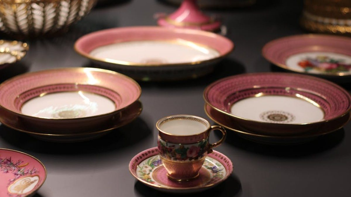 Francuska porcelana z Limoges objęta unijną ochroną. Nowe przepisy uderzą w podróbki