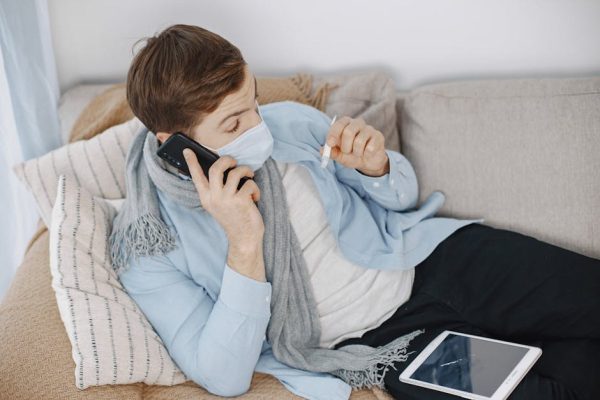Chorobowe w Europie: od braku pieniędzy za pierwsze dni po biurokrację. Polska nie ma się czego wstydzić
