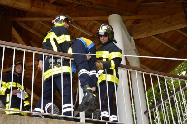 Nagranie z Garbatki ujawnia heroizm strażaków po katastrofie kolejowej. „Ciary przechodzą”
