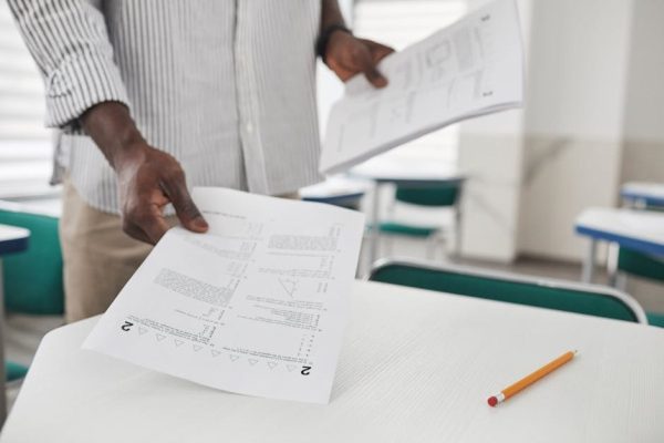 Wyciek arkuszy maturalnych: CKE ponownie reaguje i kieruje sprawę do prokuratury