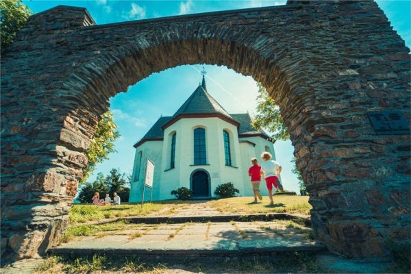 Kącik zabaw w kościele w Zambrowie dzieli internautów. Proboszcz tłumaczy swoją decyzję