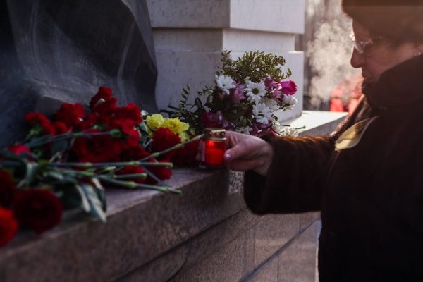 15-letnia Amelka zmarła tragicznie. Mistrz ceremonii pogrzebowej zabrał głos. „Jedno z najtrudniejszych pożegnań”