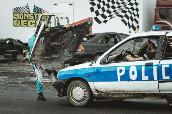 Kraków: Poważny wypadek podczas pościgu za motocyklistą. Policjant w ciężkim stanie