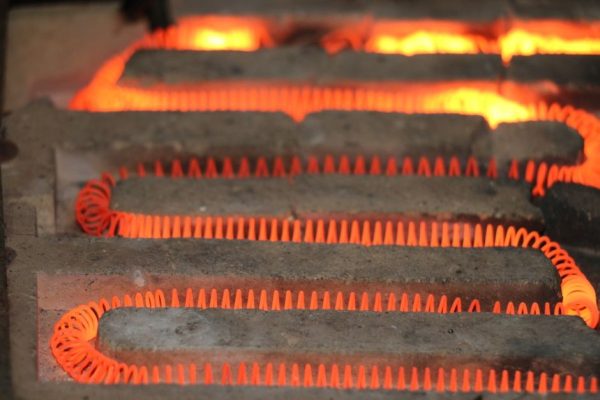 Niewidzialna elektroda z Polski ma szansę zrewolucjonizować optoelektronikę na świecie