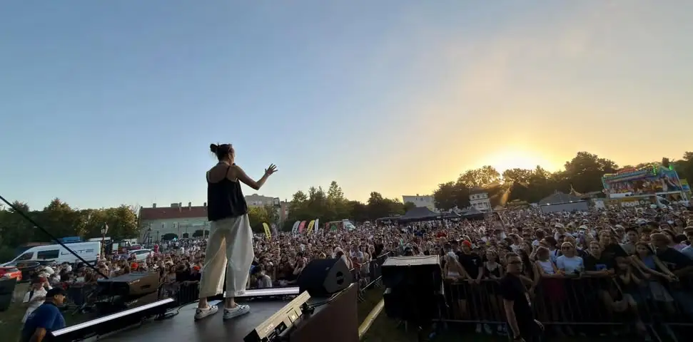 Królewski Festiwal Artystyczny w Gnieźnie: udany weekend otwarcia mimo upałów