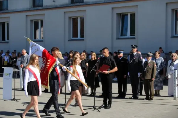 Uroczyste zakończenie roku szkolnego w ZSP nr 2 w Jarocinie