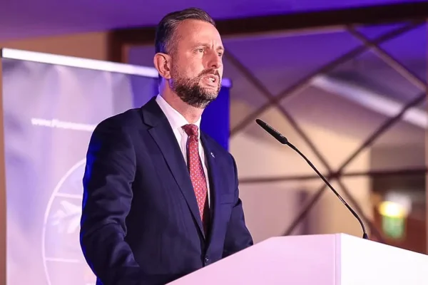 Kongres finansowania odporności i obronności: Kosiniak-Kamysz o roli państwa, biznesu i banków